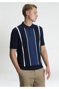 Ben Sherman Mod Stripe Gebreide Polo Donkerblauw – voorkant gedragen