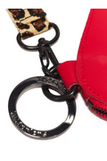 Detail sleutelring en polsbandje Dr. Martens Heart portemonnee