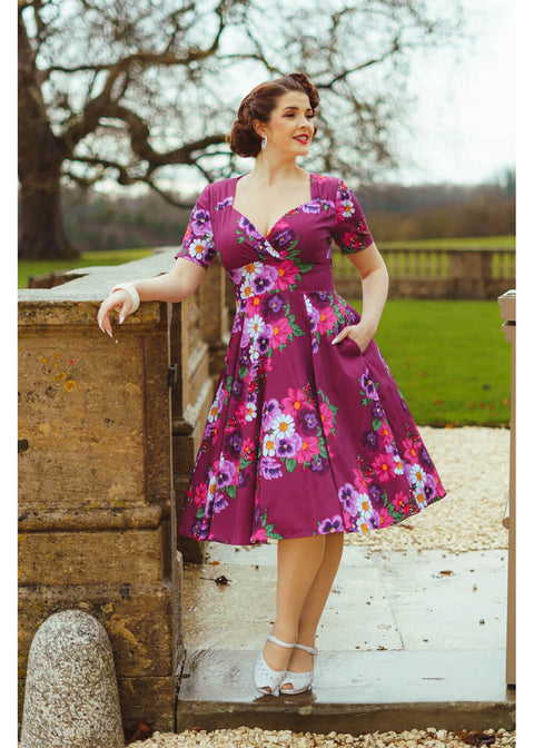 Vintage Dresses & Retro Dresses Online - www.succubus.nl Vintage Dresses & Retro Dresses Online - www.succubus.nl